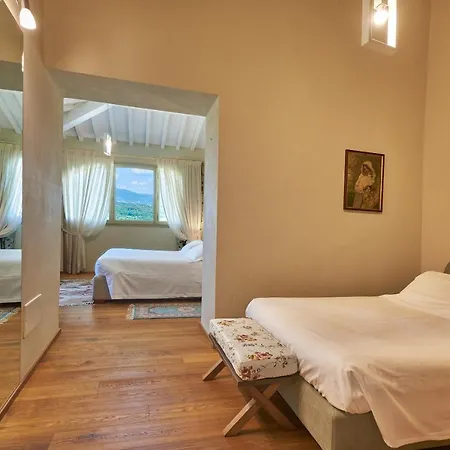 37 Hotel 4*